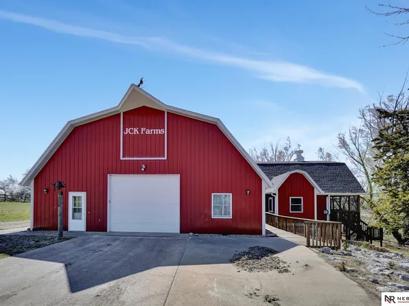 458 322nd Rd, Milford, NE 68405