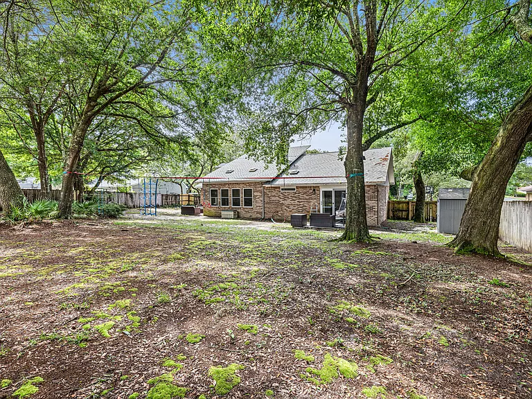 507 Nassau Dr — Photo 49