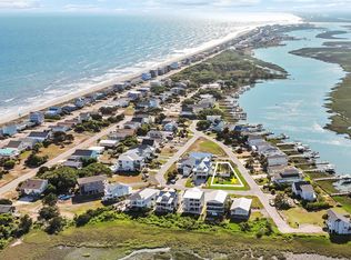3602 W Pelican Dr, Oak Island, NC 28465