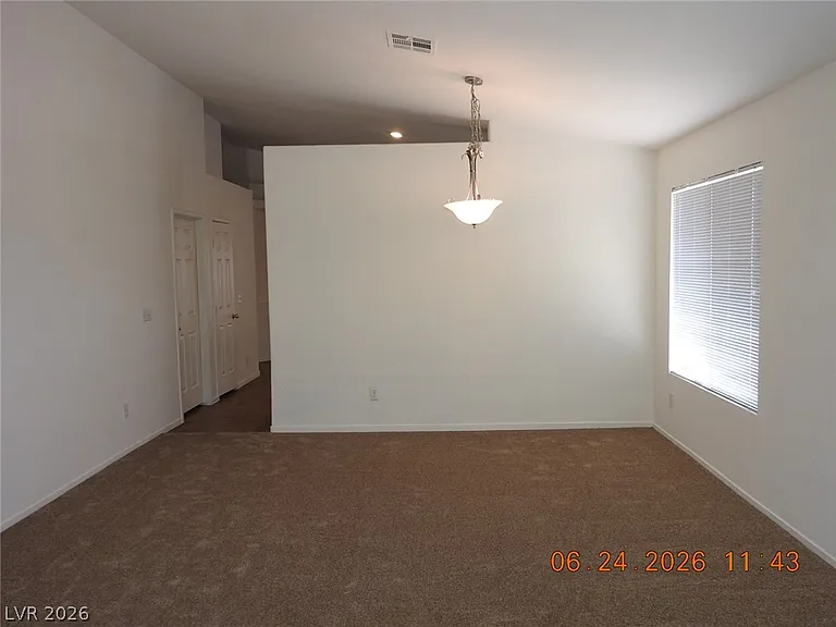 4916 Corsica Island St — Photo 4
