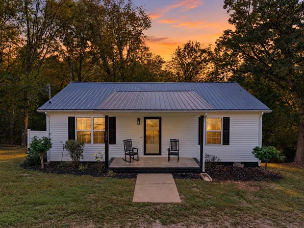 343 Liberty Cir, Prospect, TN 38477