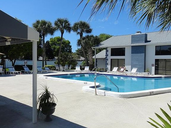 2nd image of 2749 Countryside Blvd APT 12