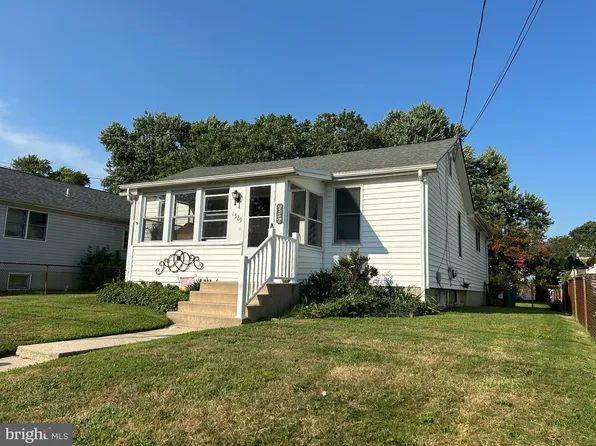 1529 Beale St, Marcus Hook, PA 19061