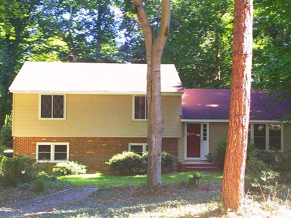 2nd image of 137 Leon Dr