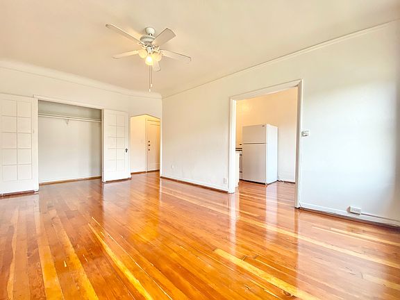 4th image of 608 S Dunsmuir Ave APT 307