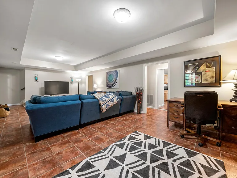 509 Gallery Pl — Photo 14