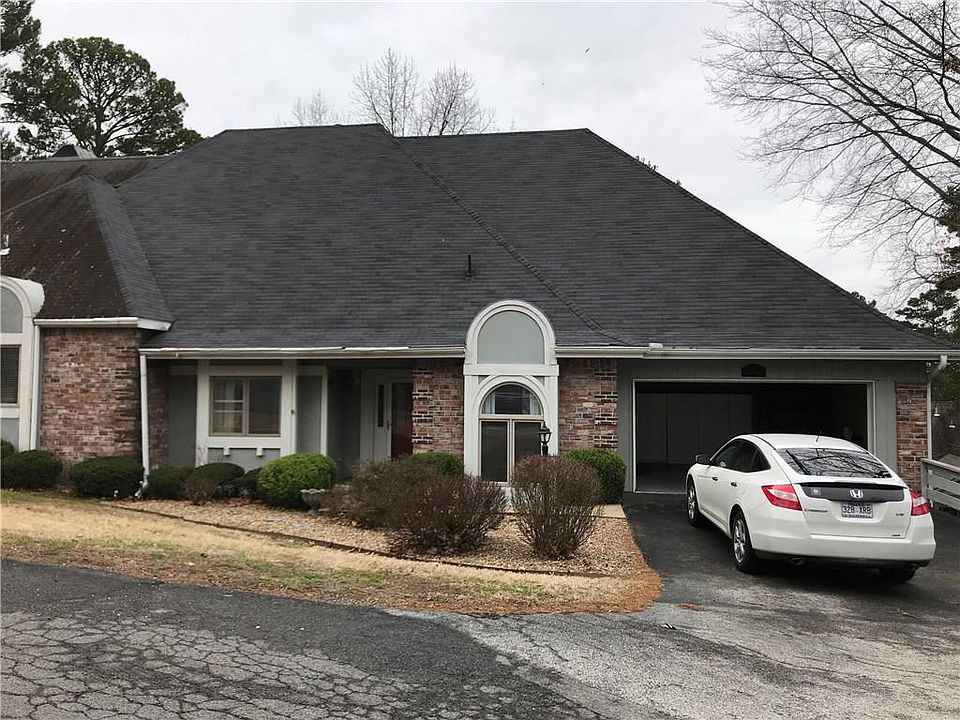 1st image of 14 Norwood Ln