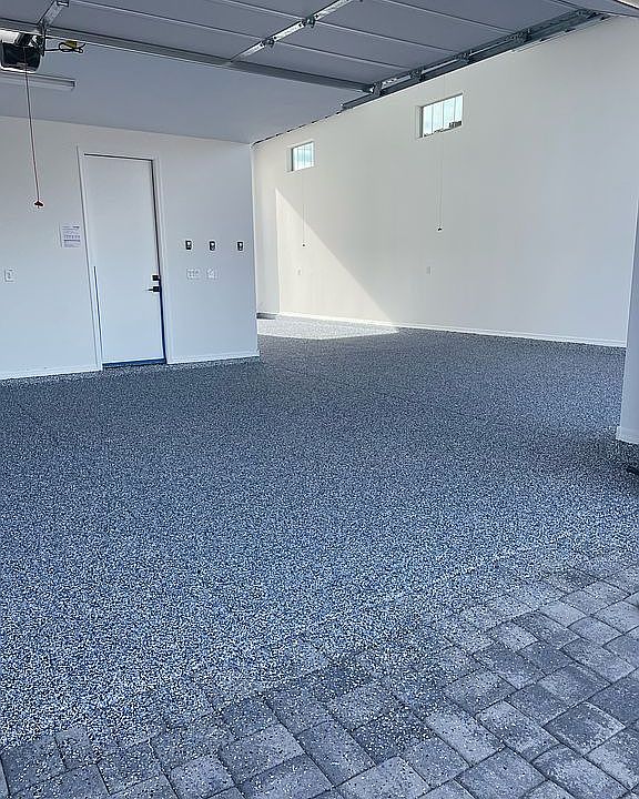 2nd image of 10909 W Hill Dr