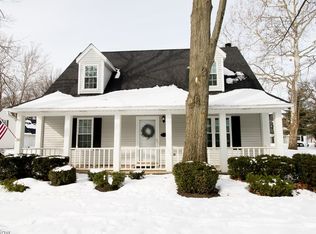 6737 Connecticut Colony Cir, Mentor, OH 44060