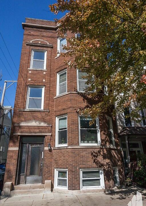 1st image of 1142 W Wellington Ave #724