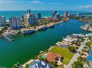 315 Neapolitan Way, Naples, FL 34103