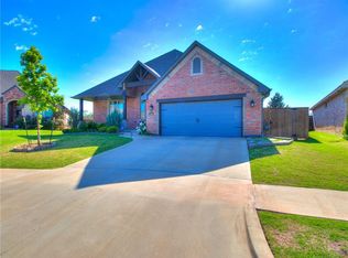 15101 Crystal Trl, Edmond, OK 73013