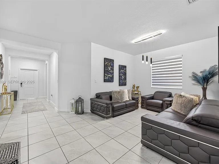 21363 SW 127th Ct — Photo 4