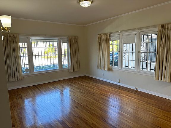 3rd image of 358 W Palmer Ave APT 2