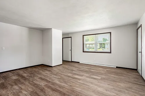 1352 W Hiawatha Dr Photo 1