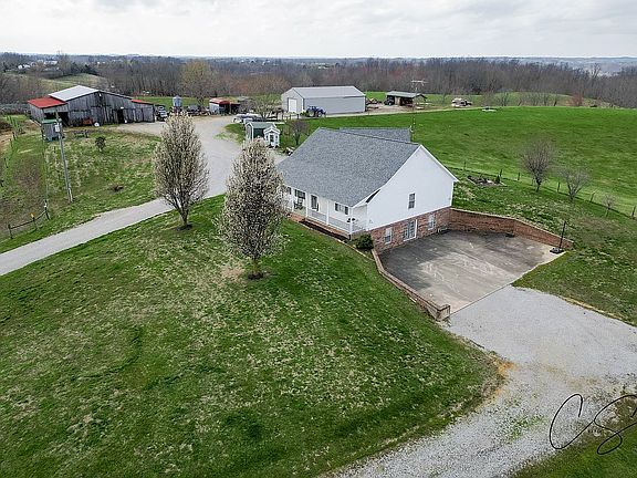 3rd image of 1228 McGrew Church Rd