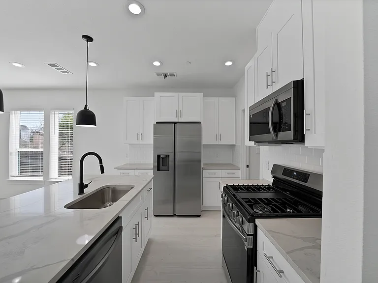 7207 Mohawk Dr #108 — Photo 20