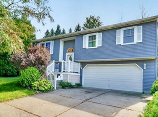 2903 Marcella Dr, Erie, PA 16506
