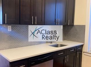 22-55 33rd St #A14, Astoria, NY 11105
