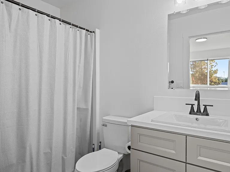 156 Allison Ave — Photo 4