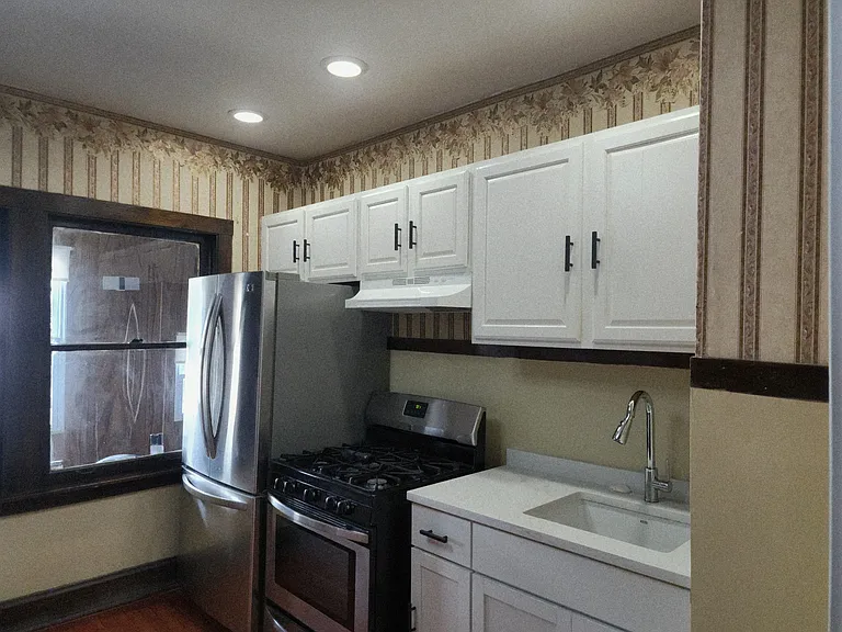 3129 Euclid Ave #2 — Photo 1