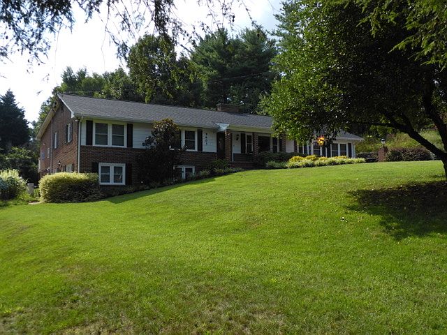 2nd image of 4603 Hazel Dr