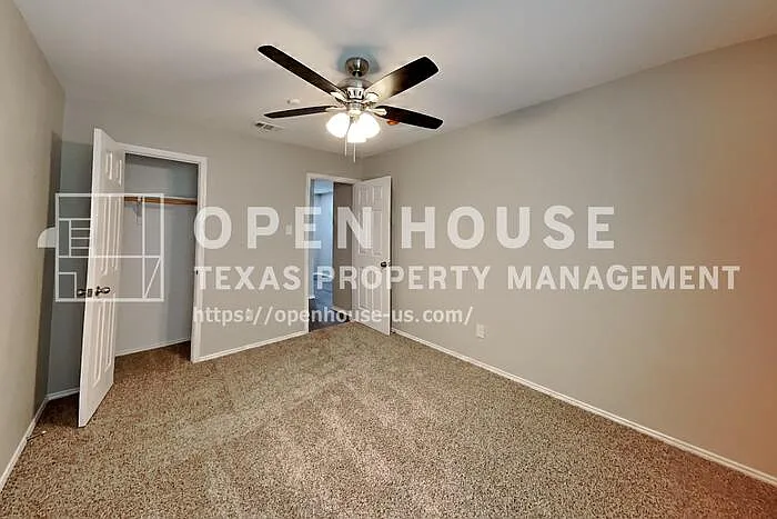 5620 Talons Crest Cir — Photo 15