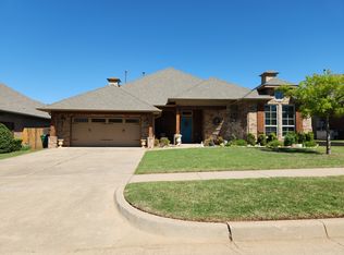 313 Swingman Ct, Yukon, OK 73099