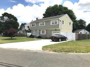 24 Kirk Rd, Bay Shore, NY 11706