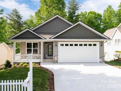 31 Ashefield Ct, Hendersonville, NC, 28791