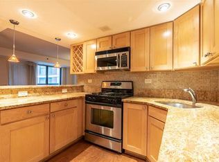 700 1st St APT 3D, Hoboken, NJ 07030
