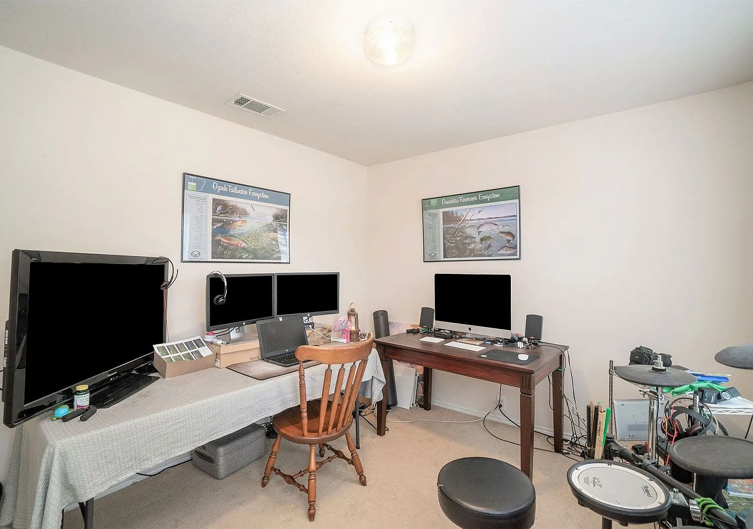Beautiful 3-Bedroom Home with Dedicated Office, Open Floor Plan & Large Backyard — Photo 2