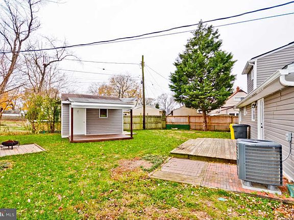 3rd image of 139 N Meadow Dr