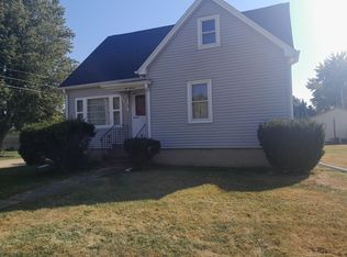 211 4th Ave, Mendota, IL 61342