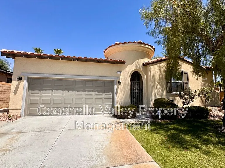 138 Shoreline Dr — Photo 1