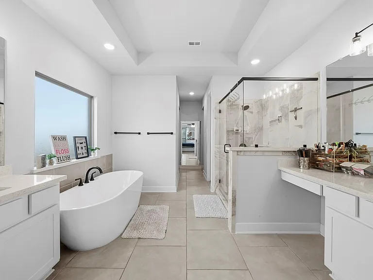 511 Carina Gaze Dr — Photo 4