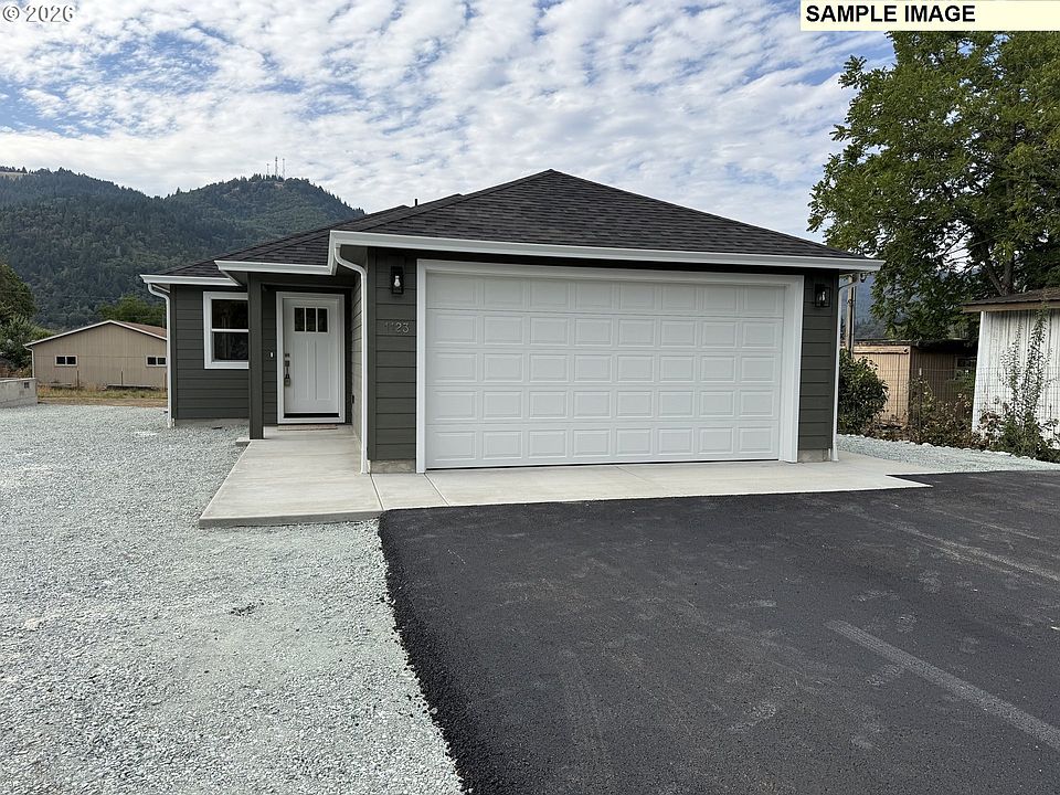 1st image of 1117 Laura St