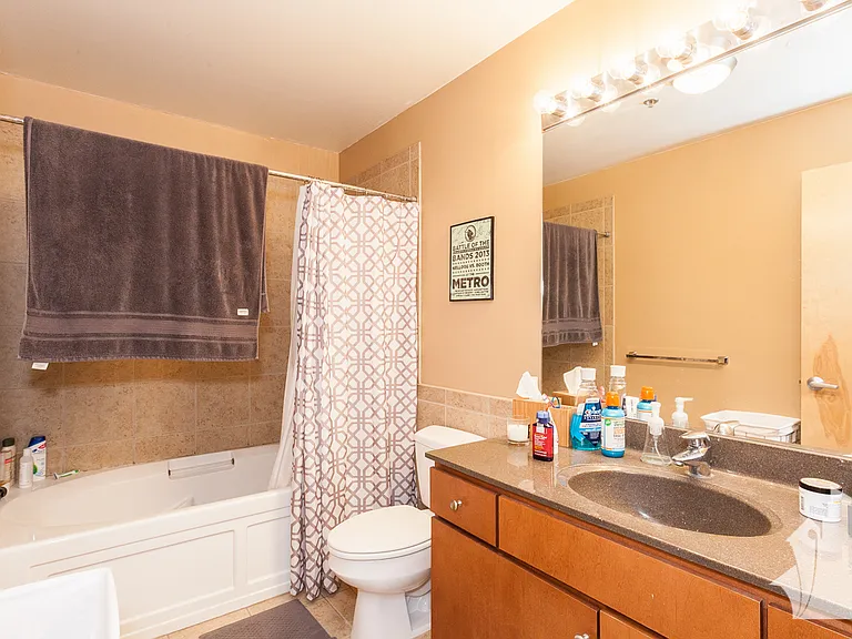 630 N Franklin St #717 — Photo 13