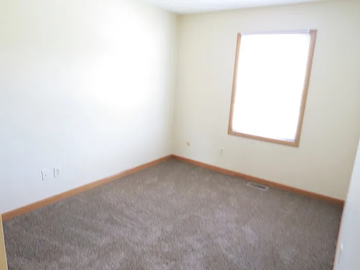 2711 Millrace Dr — Photo 12