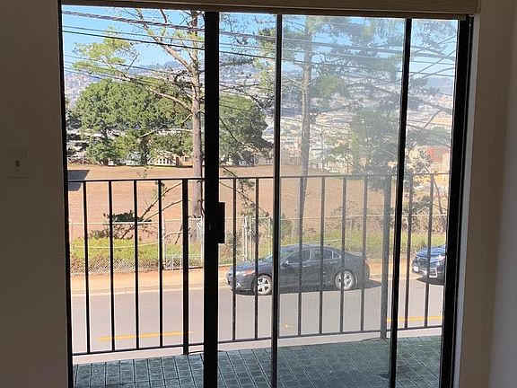 2nd image of 227 Bellevue Ave