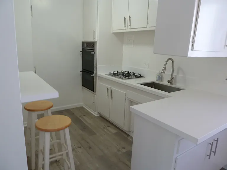 1022 2nd St #20 — Photo 14