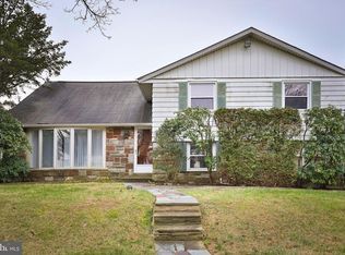 40 Durand Rd, Huntingdon Valley, PA 19006