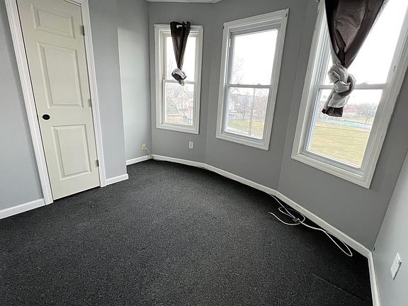 4th image of 360 Hanover St Floor 3