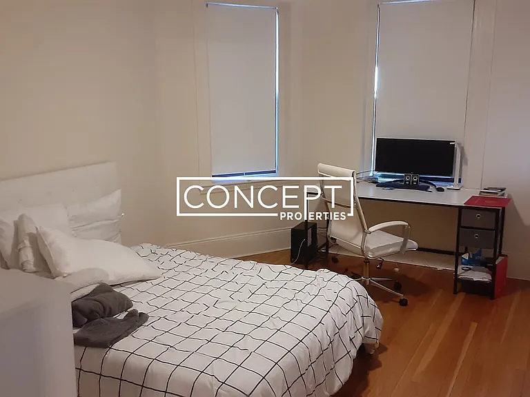 75 Longwood Ave #2R — Photo 12