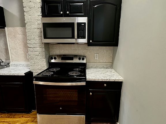 2nd image of 584 W Boylston St #1-R