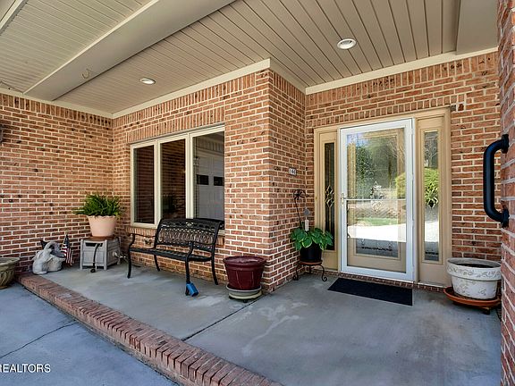 4th image of 146 Oostanali Way
