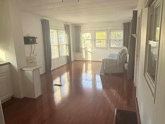 4th image of 6417 Ohio St #6417