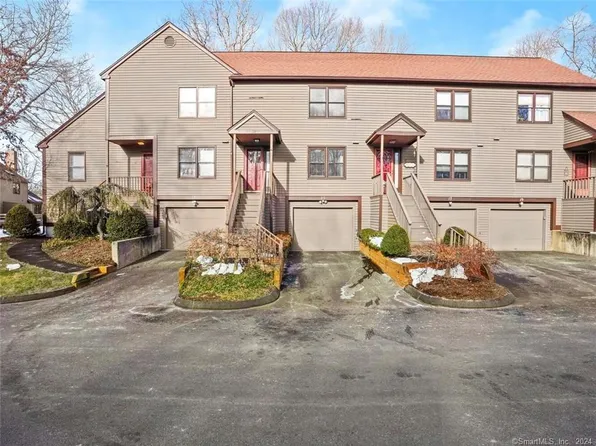 15 Rolling Ridge Road #15, Monroe, CT 06468