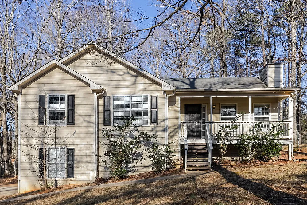 3 bed, 2.0 bath, 1315 sqft, $2,550 — Photo 1