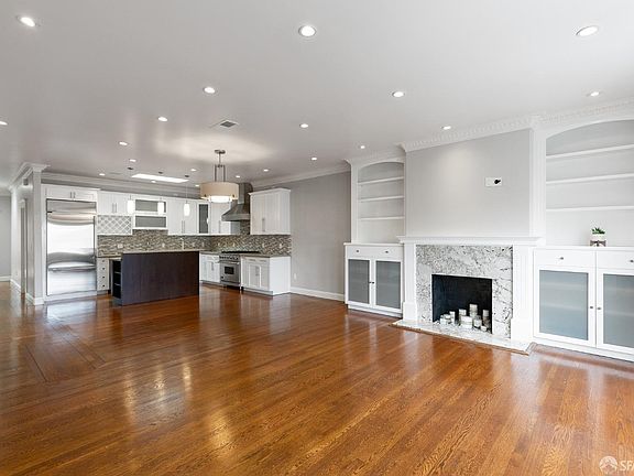 4th image of 1343 32nd Ave